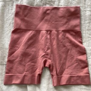 Set Active x Ouai Limited edition biker shorts